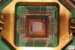D-Wave推出更高性能的2000Q量子处理器